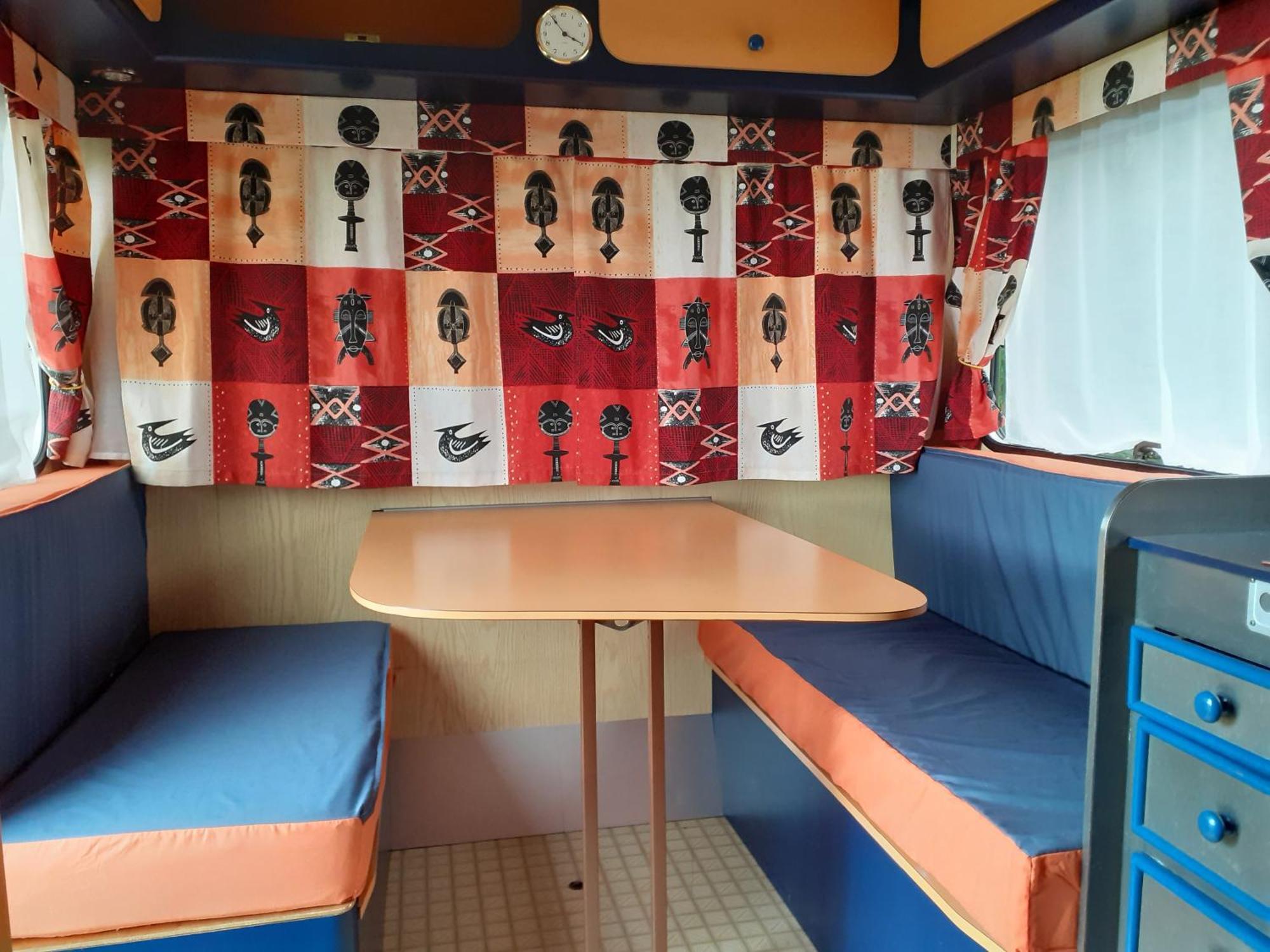 Maison D'Hotes Afrika Du Queyroux Ginestet 객실 사진