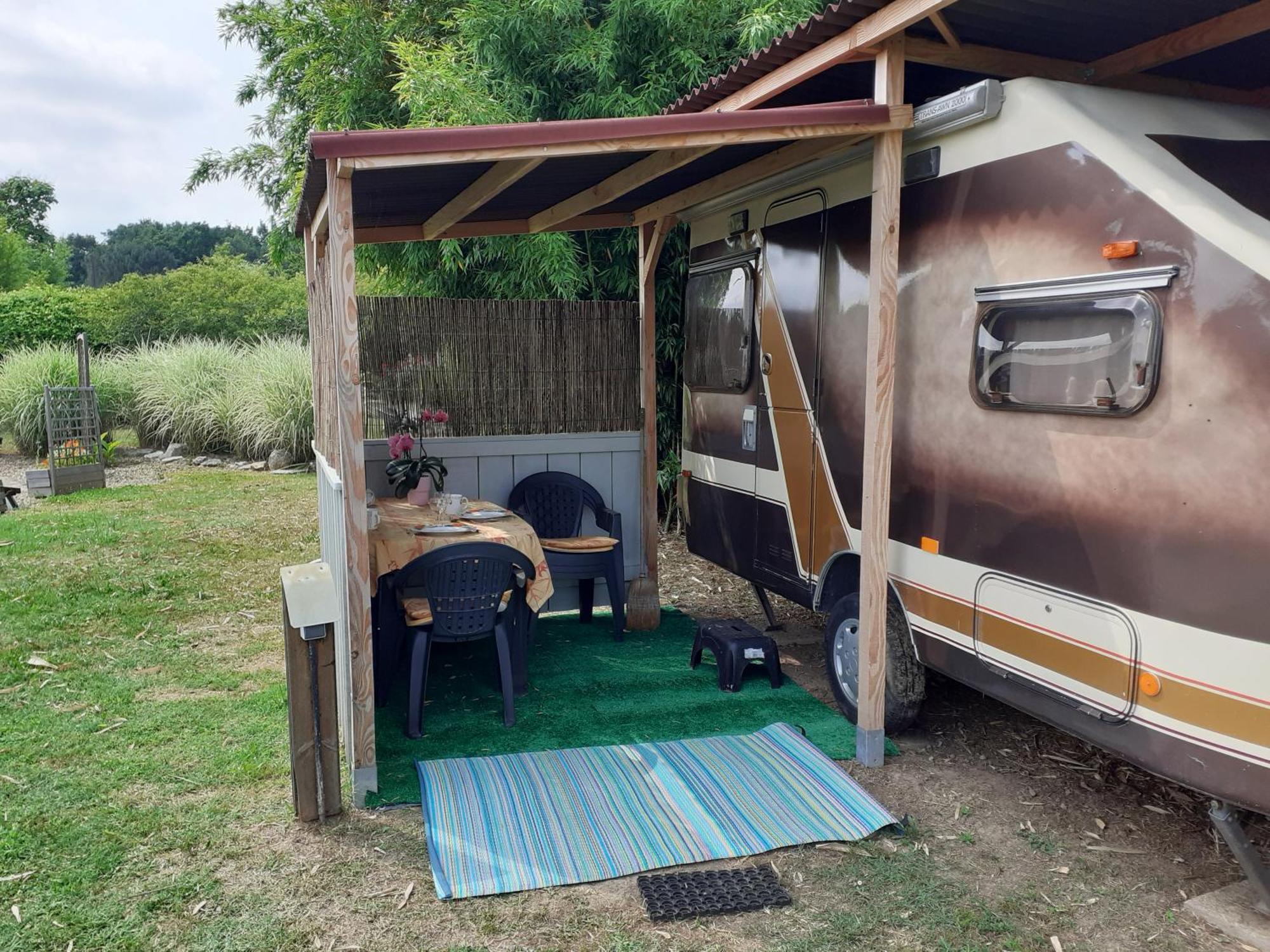 Maison D'Hotes Afrika Du Queyroux Ginestet 객실 사진